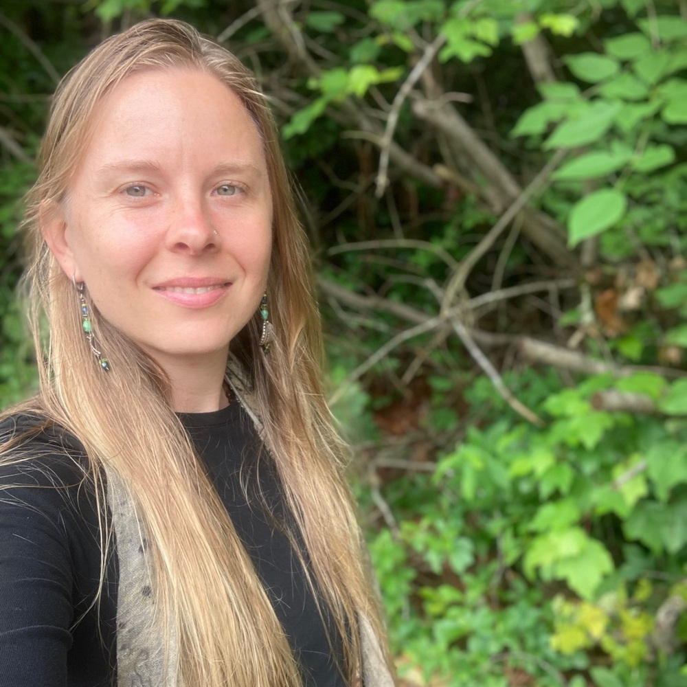 Meet your Posher, Elisha
